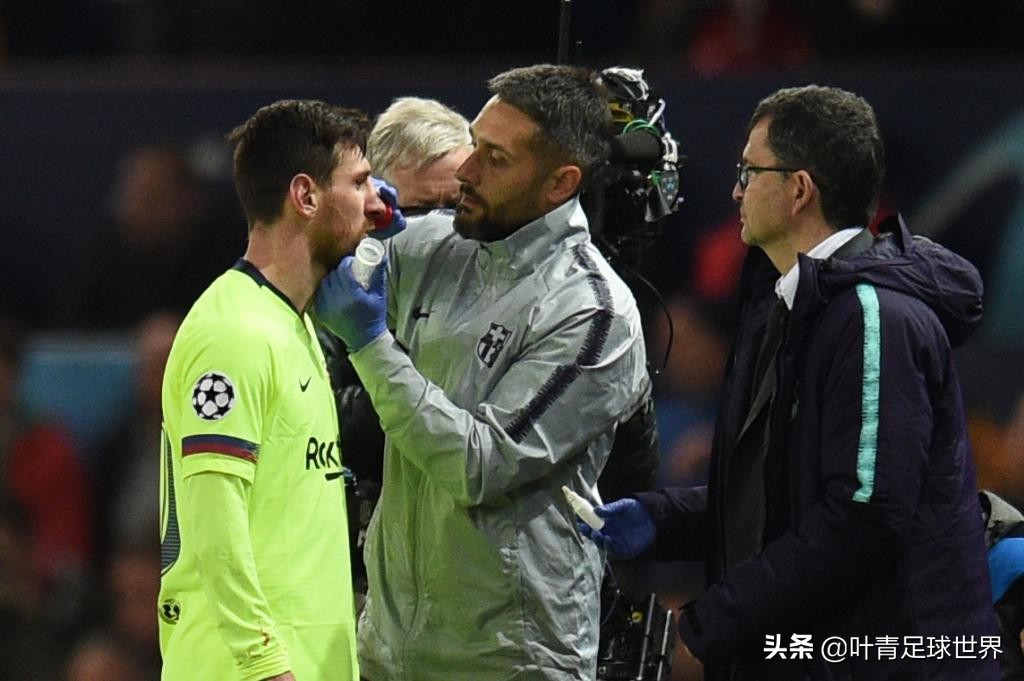 梅西遭1米92猛汉两连撞！倒在地上鲜血直淌，脸上出现3处伤痕