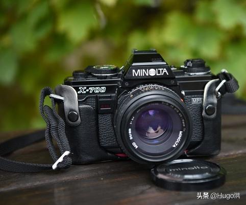 这家半路出家的电子企业，凭站在巨人肩上跳舞，挤入了相机前三甲