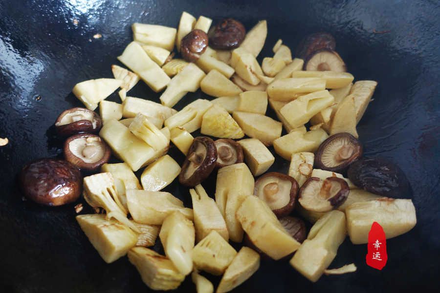 鲜笋与香菇怎么炒着好吃呢,香菇烩鲜笋做法大全