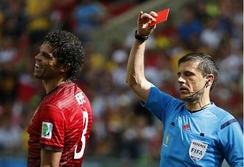 足球制造黄牌纪录,足球红黄牌灵感来自哪里