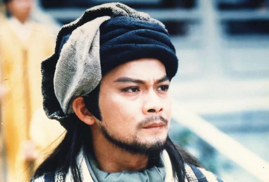 何家劲黄日华关礼杰接地气,何家劲和关礼杰黄日华