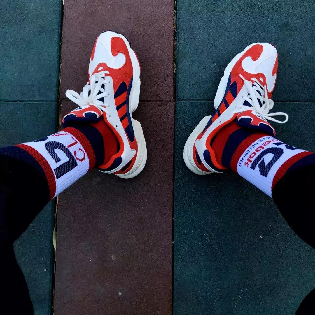 为什么有男性喜欢穿袜子的女生,为什么女生都喜欢男生穿袜子