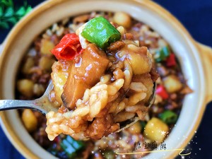 香菇洋葱肉末拌饭,鸡肉香菇土豆饭