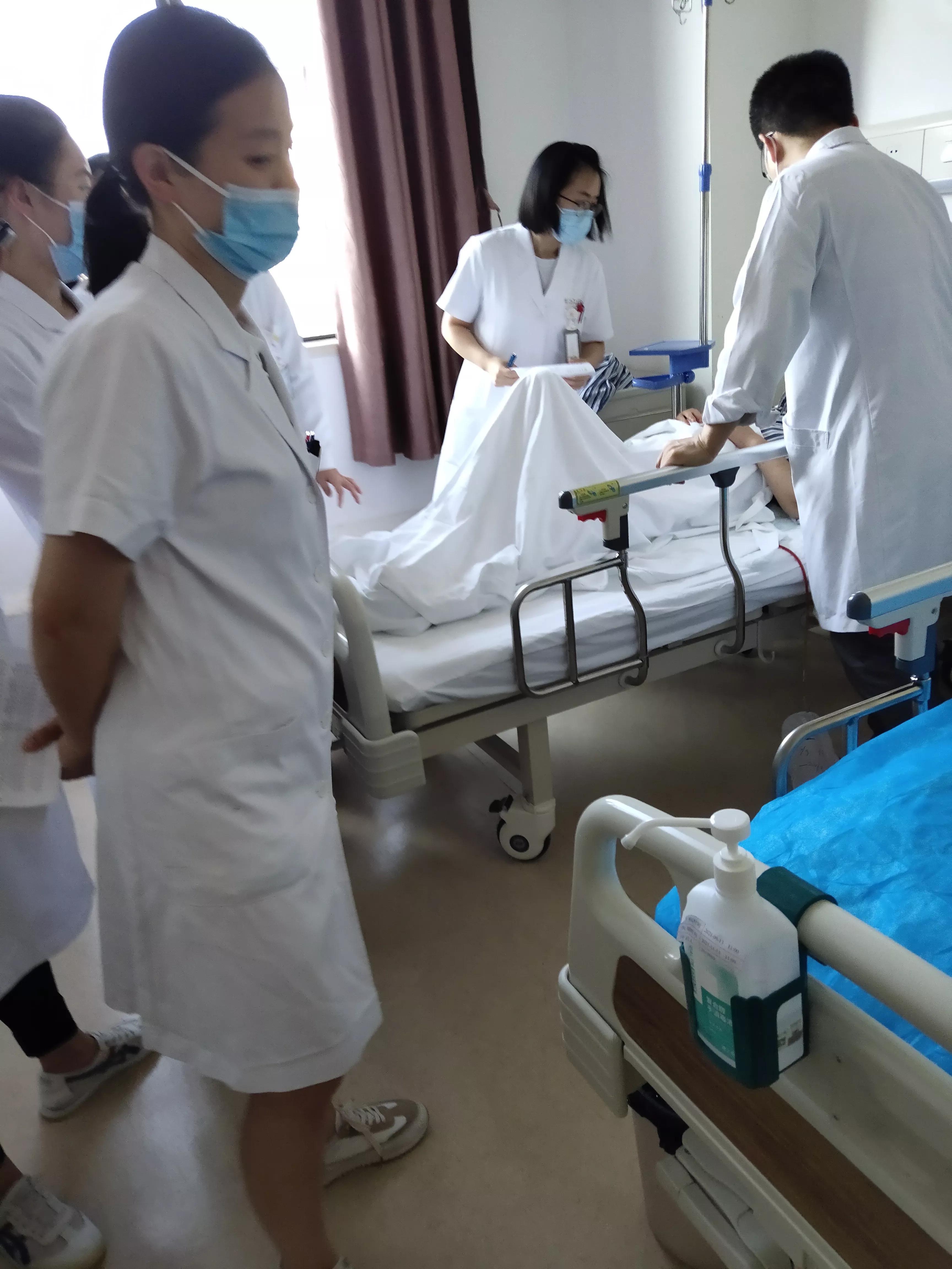 再行星光道看看新医院