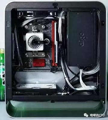 电脑走线乱？一招解决它！