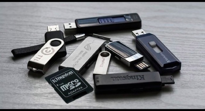 mac电脑如何插u盘,u盘坏了插电脑没反应可以修复吗