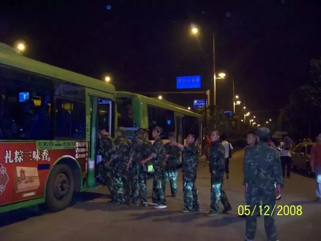 成都52路公交路线,快速公交51路