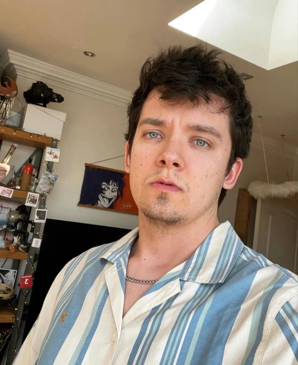 还这么年轻，这神颜小花神颜小生怎么越长越残了…