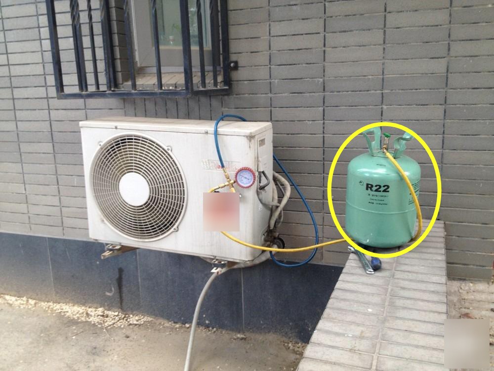 空调加氟后压缩机阻力很大,师傅假装加氟有效果
