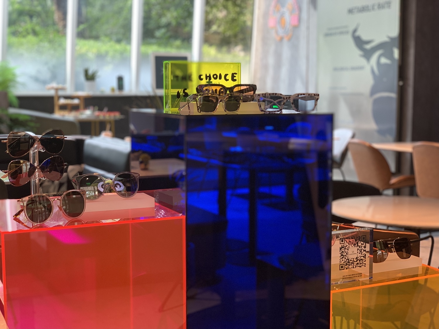 VIAxGuernika发布“TheChoiceisYours”系列墨镜