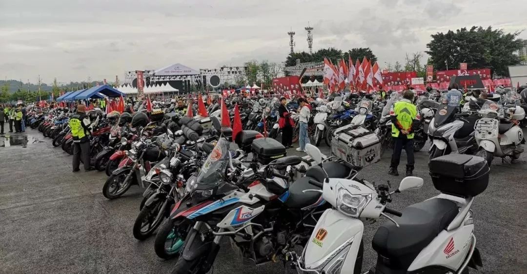 移居重庆的感受,重庆要禁摩了吗