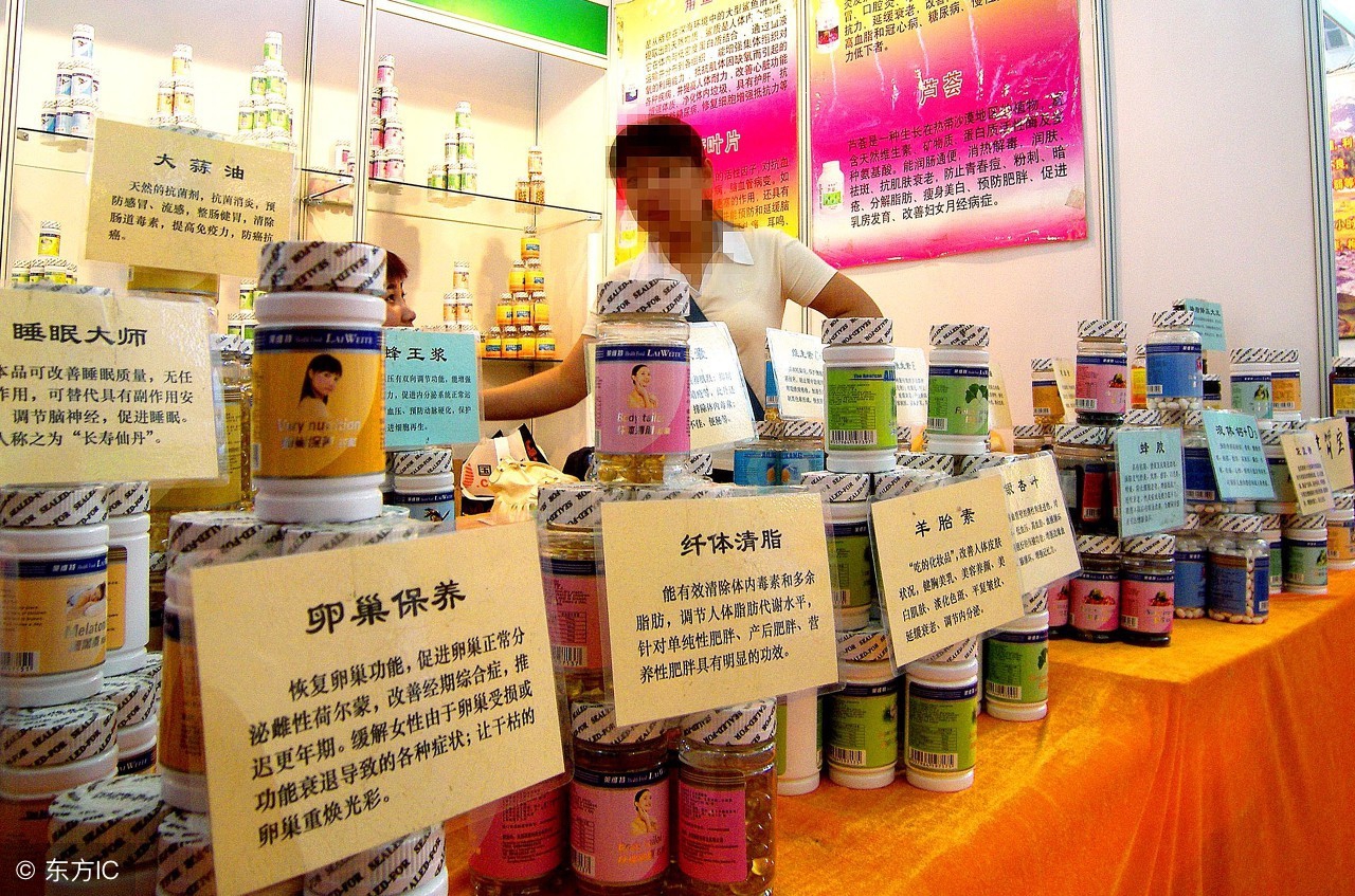 保温杯里泡枸杞养生吗,保温杯里泡枸杞别熬夜伤身体