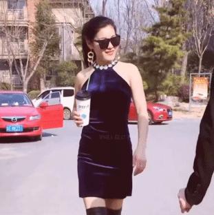 搞笑白色连衣裙视频,搞笑gif第356期