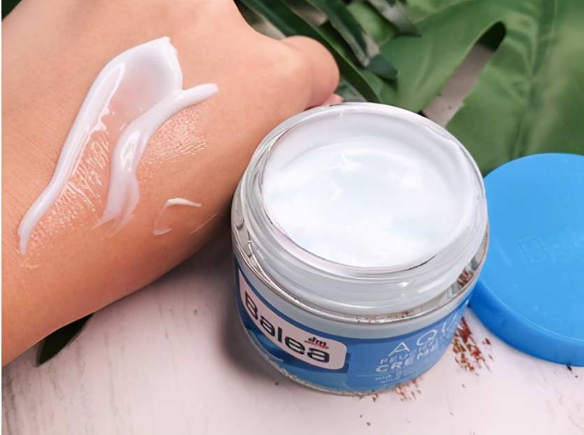 100元以内面霜推荐秋冬干皮,100块钱干性皮肤适合的面霜