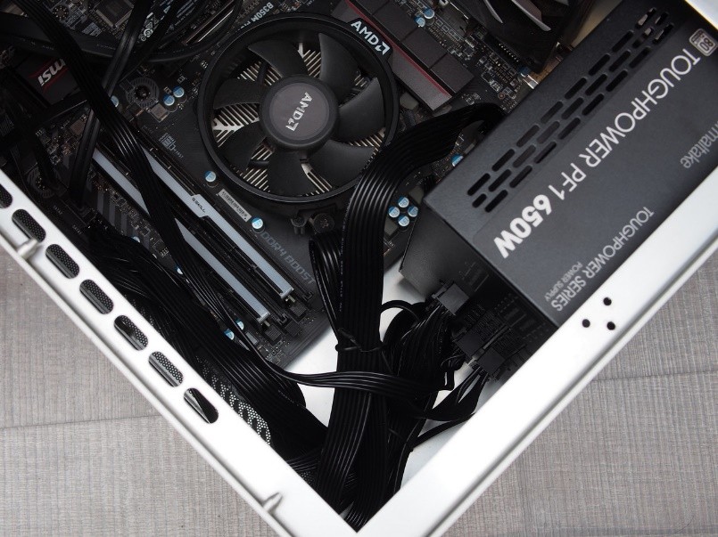 tt曜越电源推荐,曜越智能ai电源