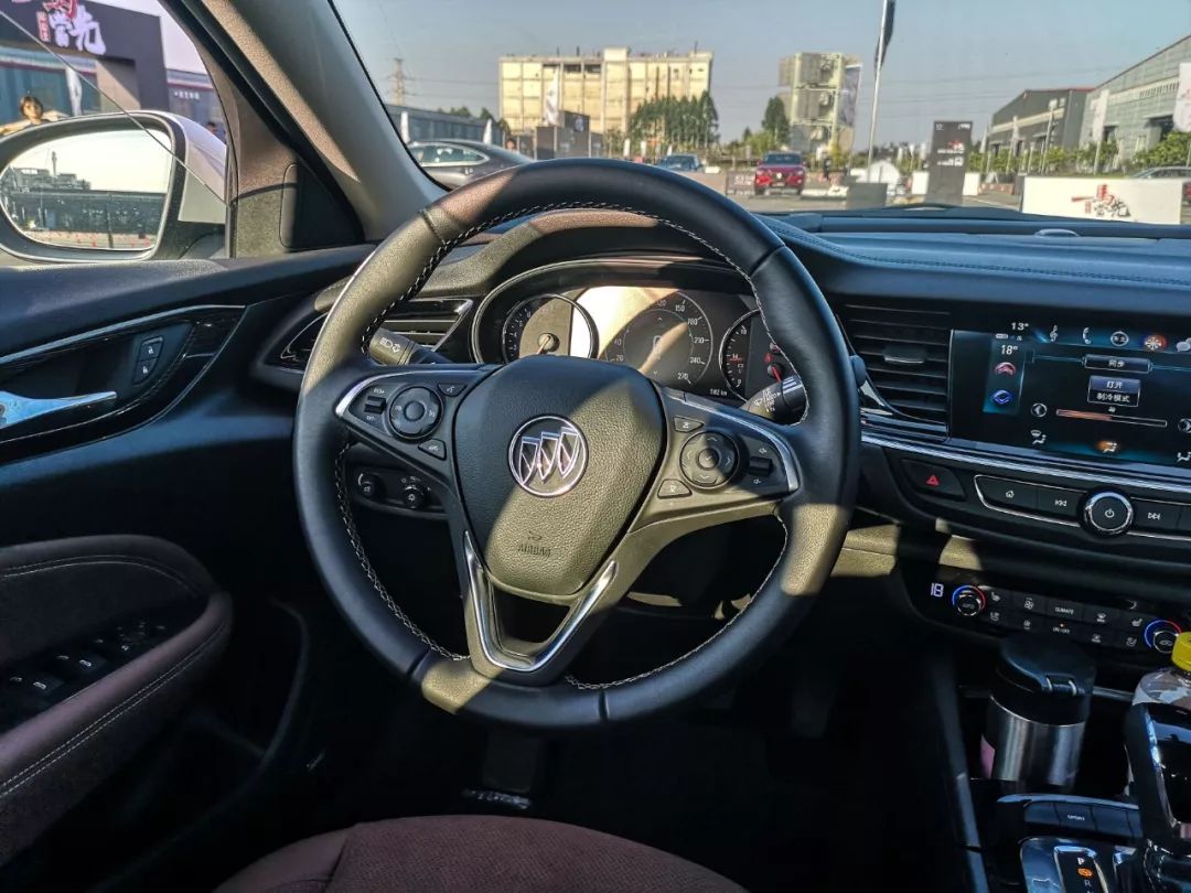 雅阁君威凯美瑞阿特兹怎么选,雅阁天籁凯美瑞迈腾君威对比