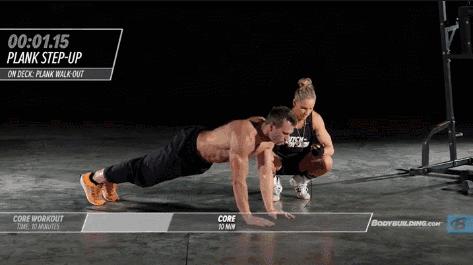 *辱侮**中国肌肉男的身材？网友：呸，你不配