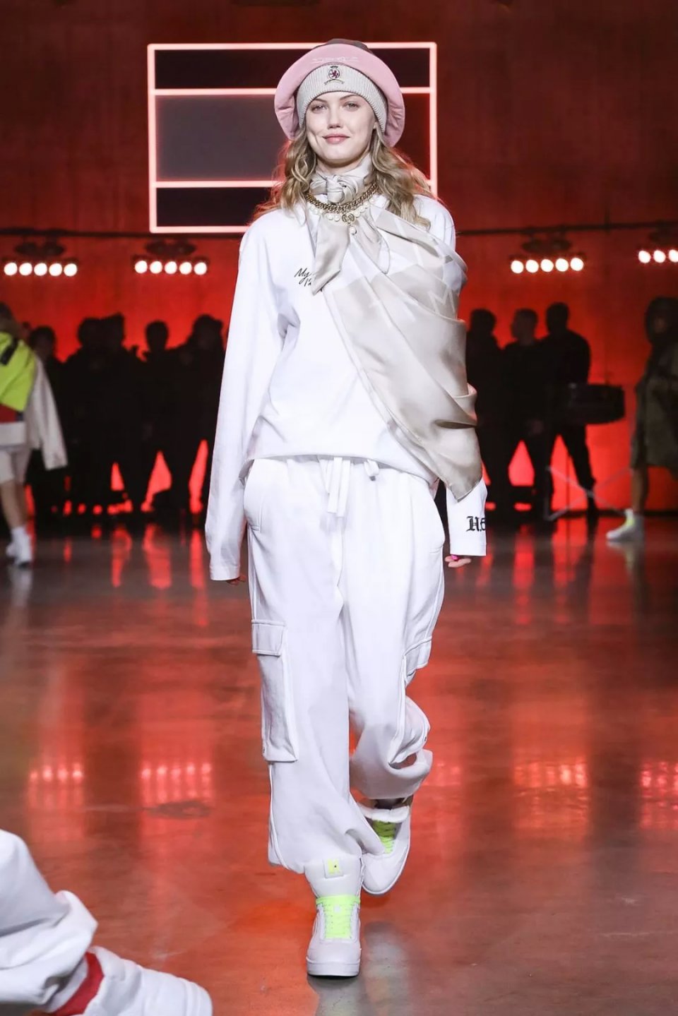 2019伦敦时装周时髦的冬天穿搭,2020年伦敦时装周视频