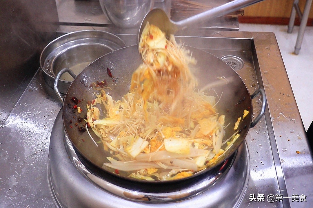 无需烤箱版家庭不辣酱香烤鱼做法,家庭版烤鱼不用烤箱也能做不吃辣