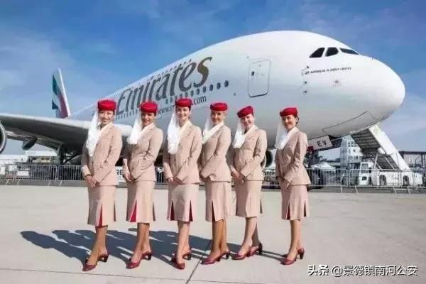 空姐飞机上卖淫，专挑飞美航线，两年暴赚500万