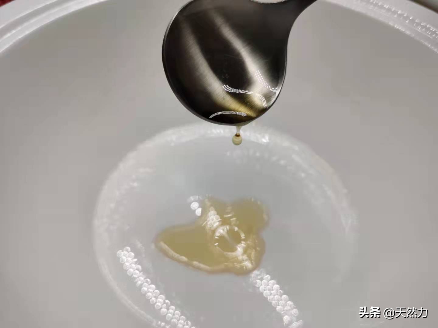 猪肝汤怎么做又嫩又不糊汤,猪肝汤要怎么做才脆爽