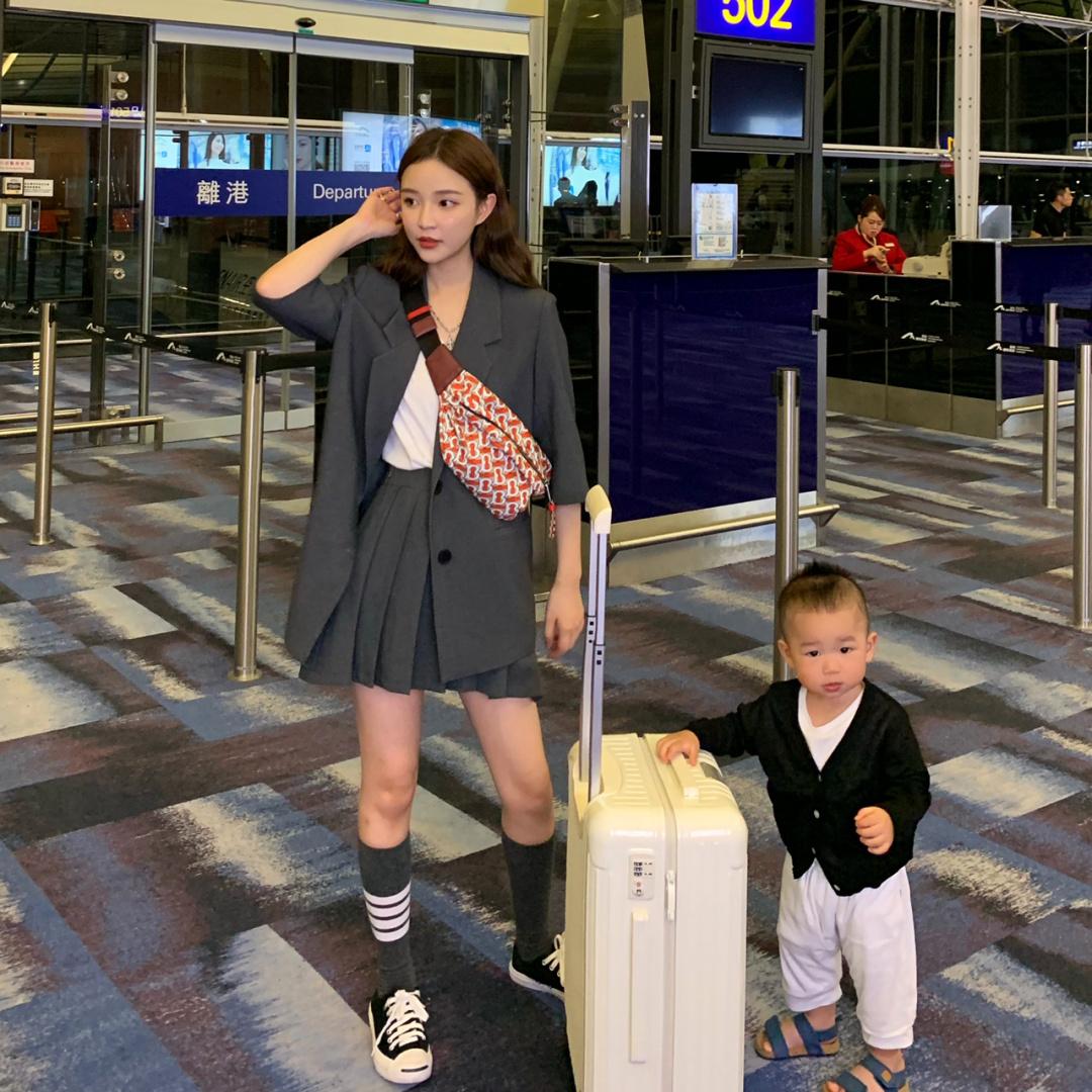 burberry经典款包包,burberry包包价格一般是多少钱