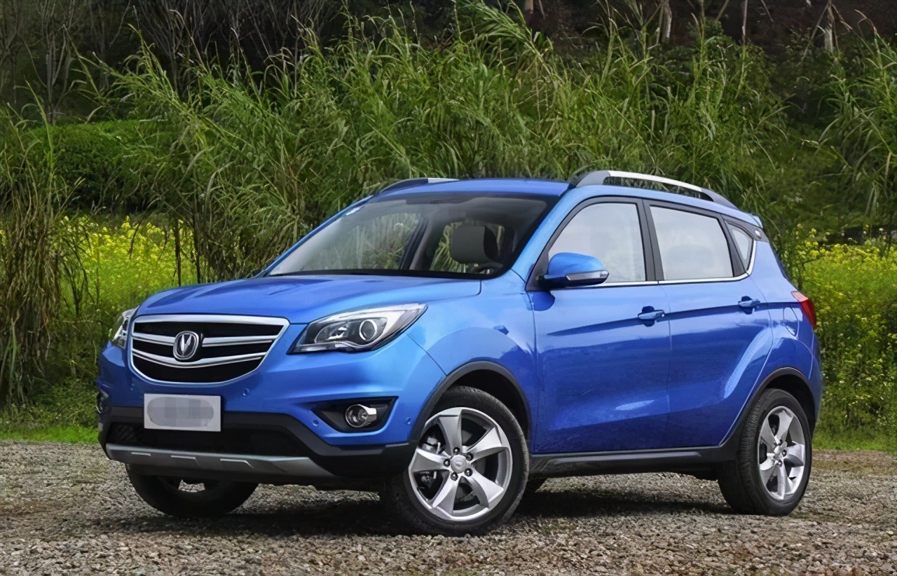 提了一辆新的长安汽车,刚提的长安cs35plus油耗11个