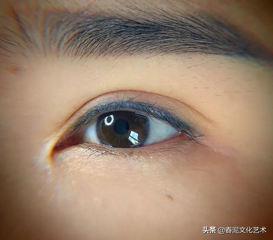 蓝色美瞳线变蓝怎么处理,美瞳线如何留色更好