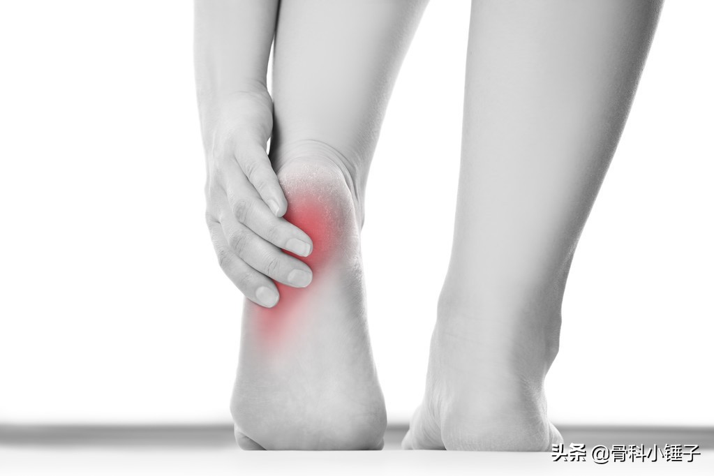 跑步脚骨头疼是什么原因,跑步完后腿痛是什么原因