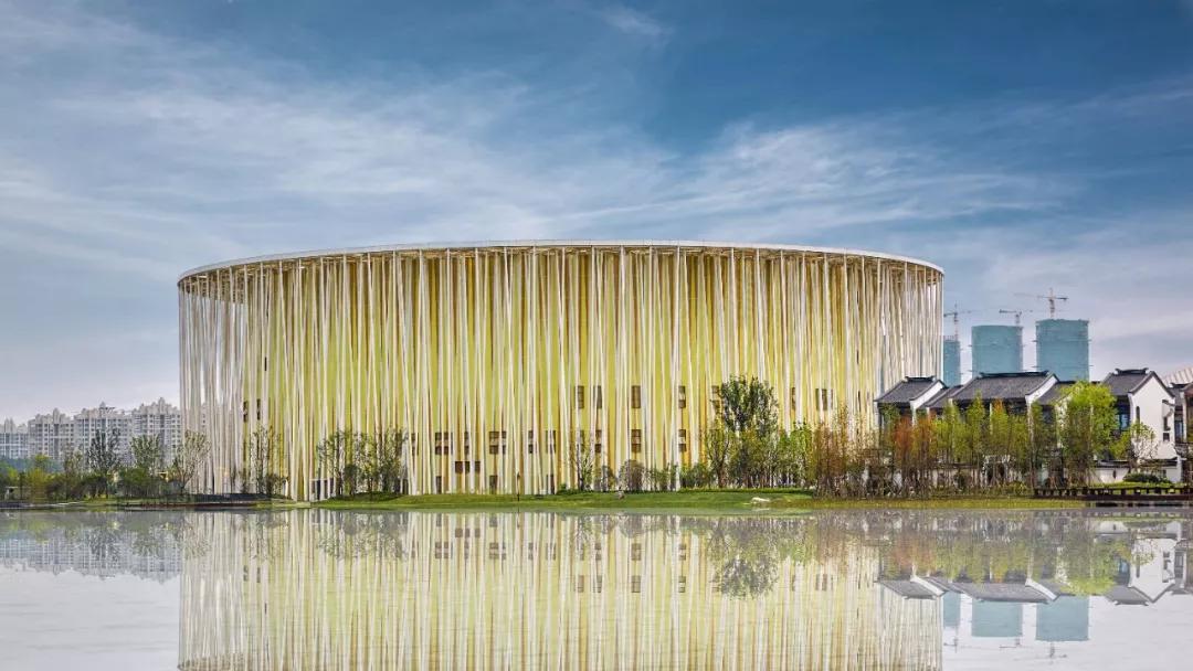 无锡融创太湖秀剧场开始表演了吗,融创无锡太湖秀剧场