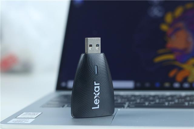 双卡读卡器是只能读一种卡吗,读卡器双卡