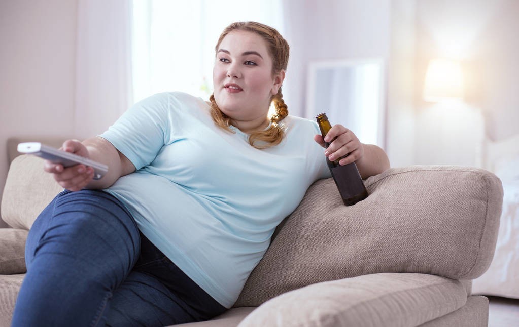 绝经后女人真的是急剧衰老吗,绝经后子宫内膜癌的前兆