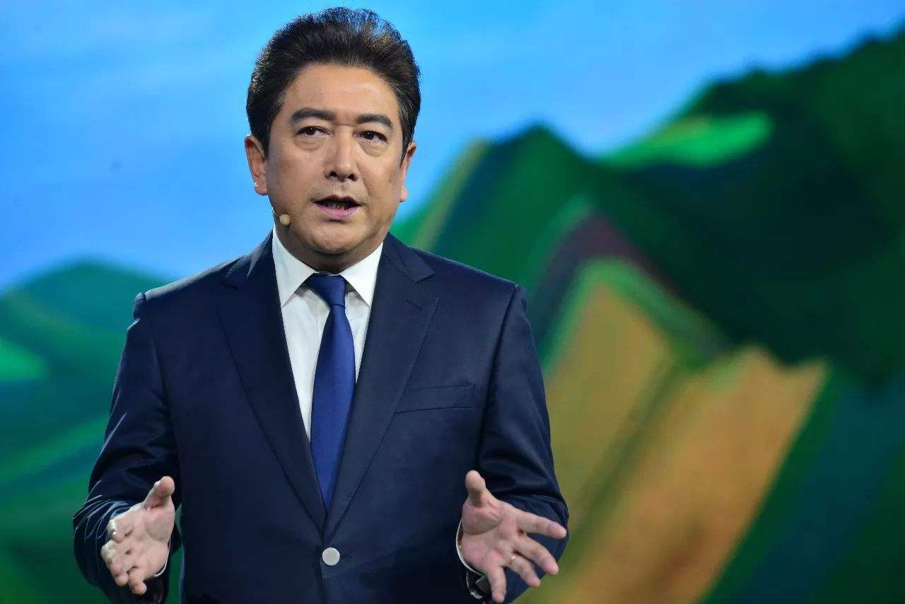 水均益赡养单身残疾大哥，催人泪下手足情