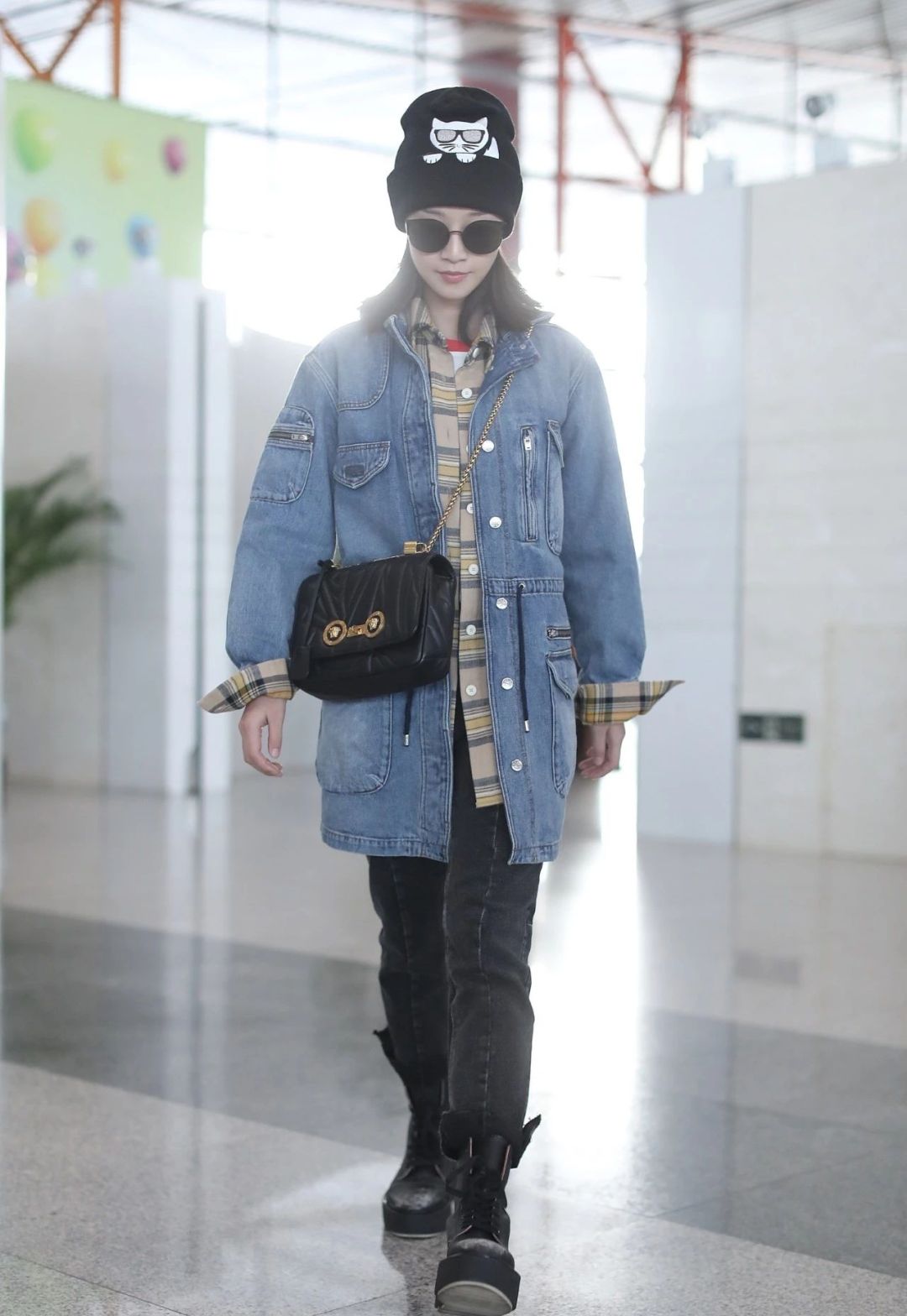 机场女王杨幂,机场女王戚薇杨幂