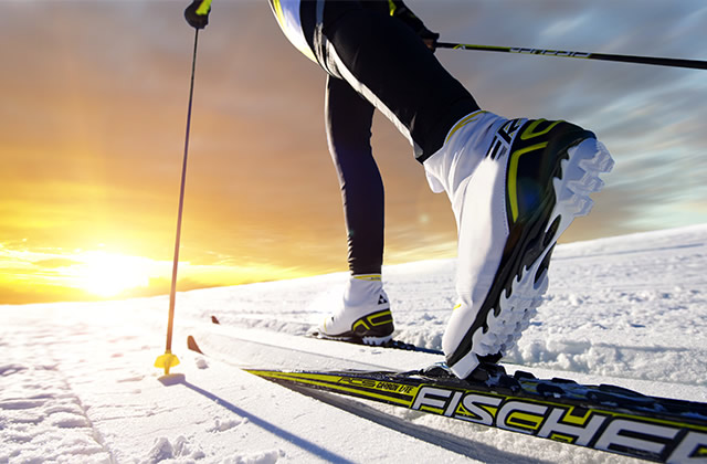 滑雪如何选择雪杖长度,滑雪杖怎么调节