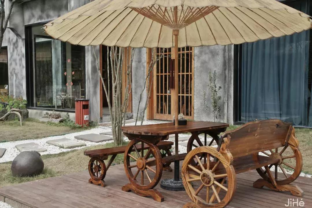 四个集装箱别墅民宿小院,5个40尺集装箱改造别墅图片