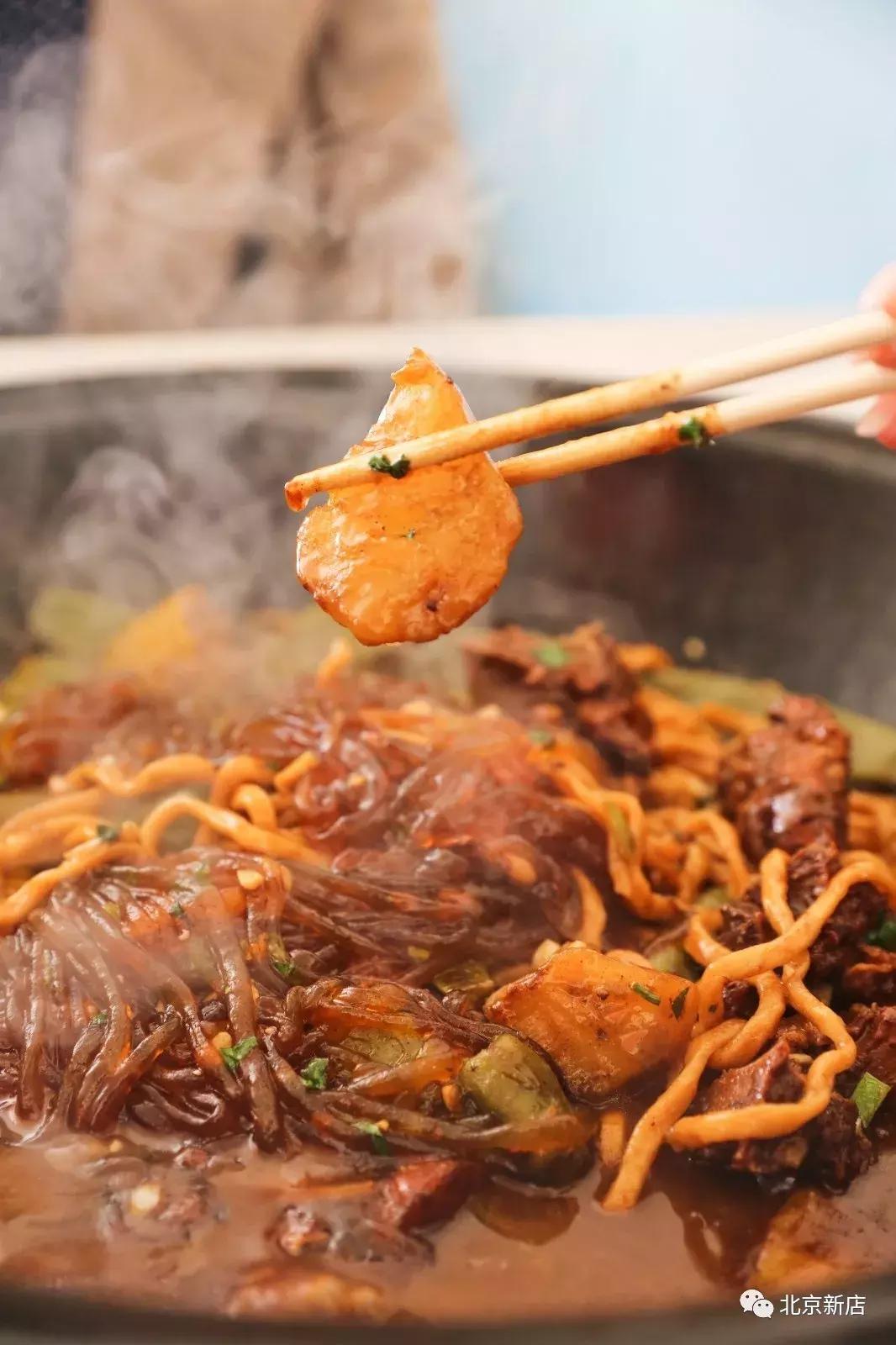 钘忓湪灏忓尯鐨勫皬鐮村簵,闅愯棌鍦ㄥ皬鍖洪噷鐨勫皬鐮村簵