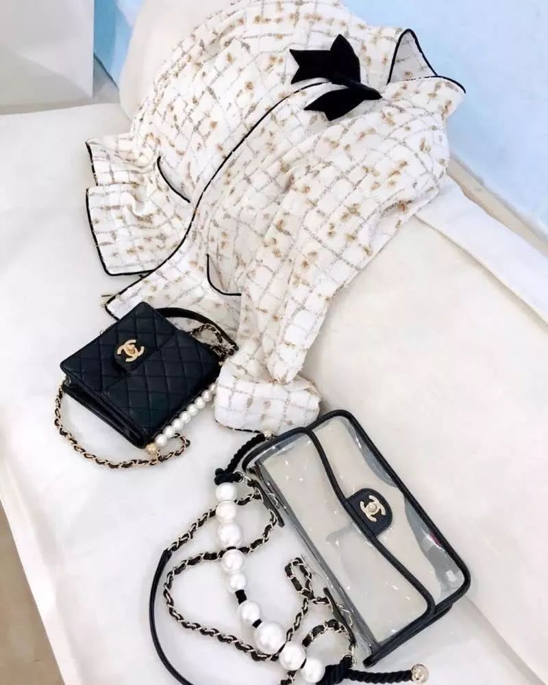 皮质包和帆布包哪个更好看,包包推荐小众高级感学生党帆布包