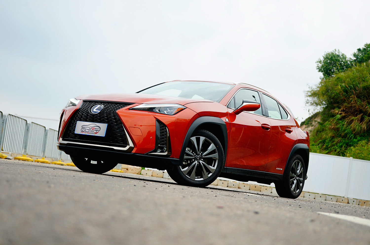 只对懂的人来电雷克萨斯UX260h全驱版试驾测评