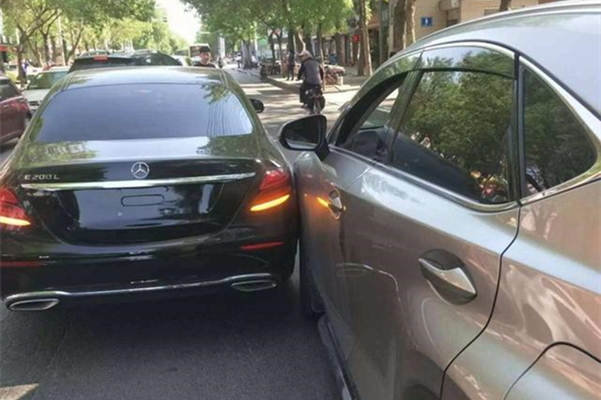 为什么有的人车划痕不修理,为什么汽车修理工都不修自己的车