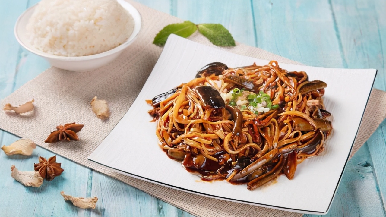 人参烧鳝鱼,鳝鱼最美家常菜