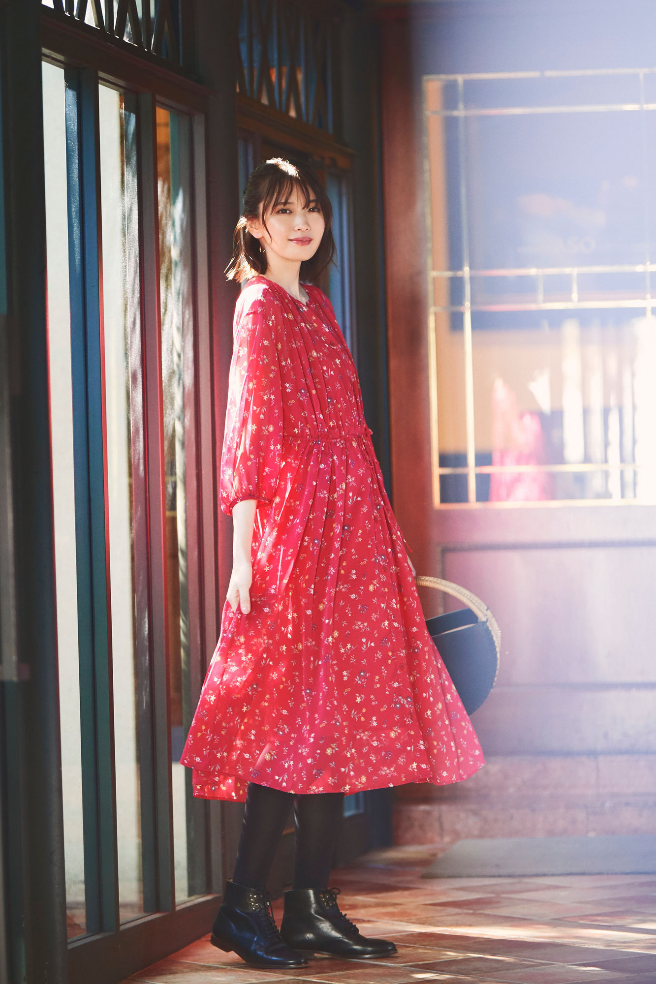 优衣库雪纺木耳领飘带打褶连衣裙,优衣库法兰绒衬衫式连衣裙穿搭