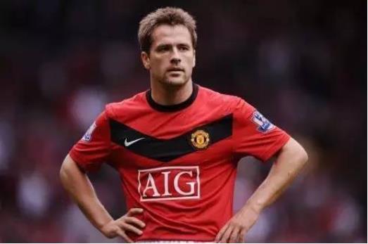 欧文获得过英超冠军视频,欧文十八岁就是英超最佳射手