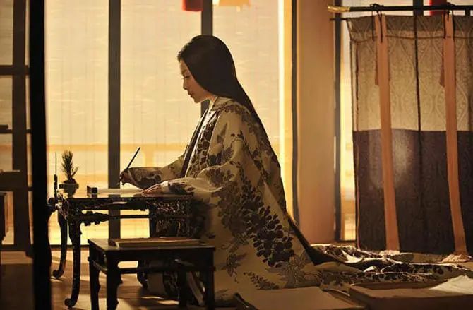 紫式部把后宫淫史写成日本红楼梦，日记却很清纯，坦言最爱白居易