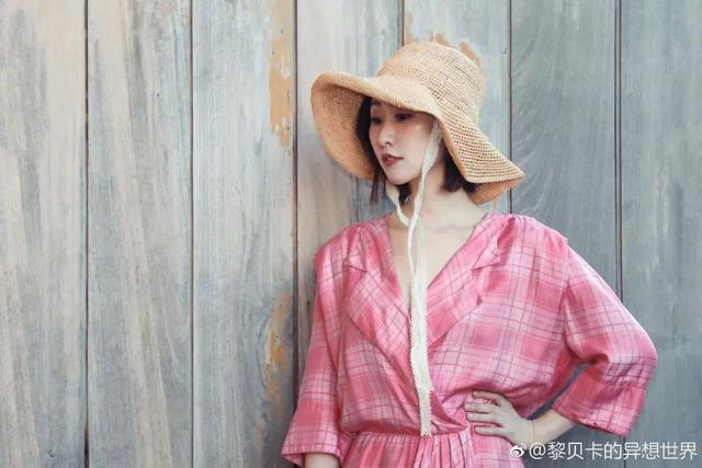 黎贝卡怎么当明星,时尚博主黎贝卡在上海的家