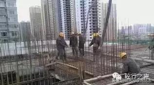 浇筑混凝土振动操作视频,振动混凝土棒施工