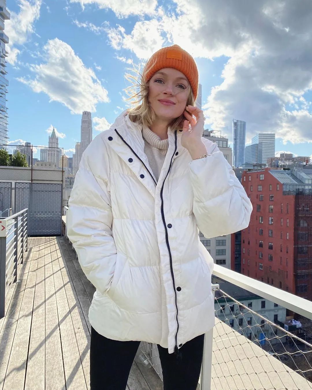 圆脸女孩帽子,小圆脸适合戴什么帽子