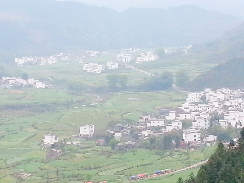 被誉为中国最美的古村落,徽州婺源风光