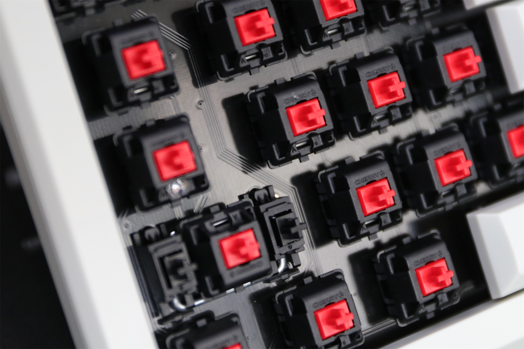 cherrymx2.0和ikbcc104哪个手感更好,cherrymx2.0s键盘怎么样