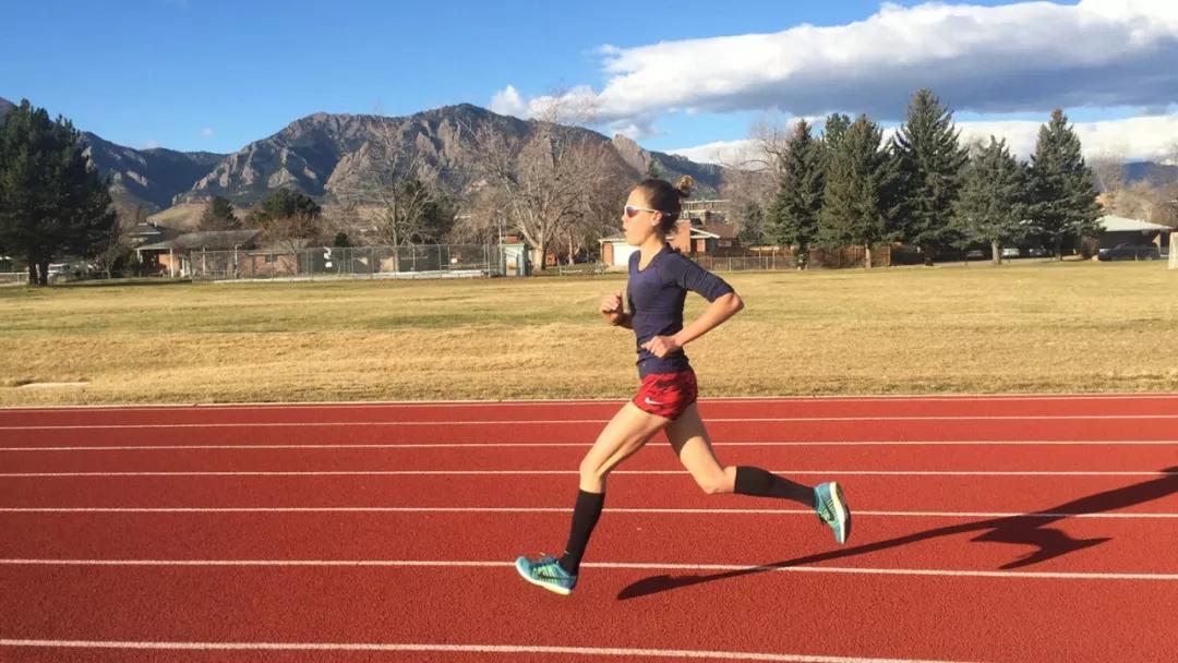 跑步肩膀痛练什么,跑步后肩膀酸痛怎么回事